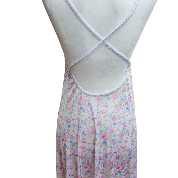 Petra Fashions Vintage Nightgown, Pastel Floral Print and Lace Trim, Size XS - Picture 3 of 9